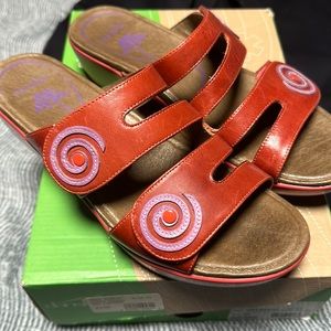 DANSKO~Tomato Red “Dixie” Sandals 10 - 10 1/2 US EU size 41 NEVER WORN